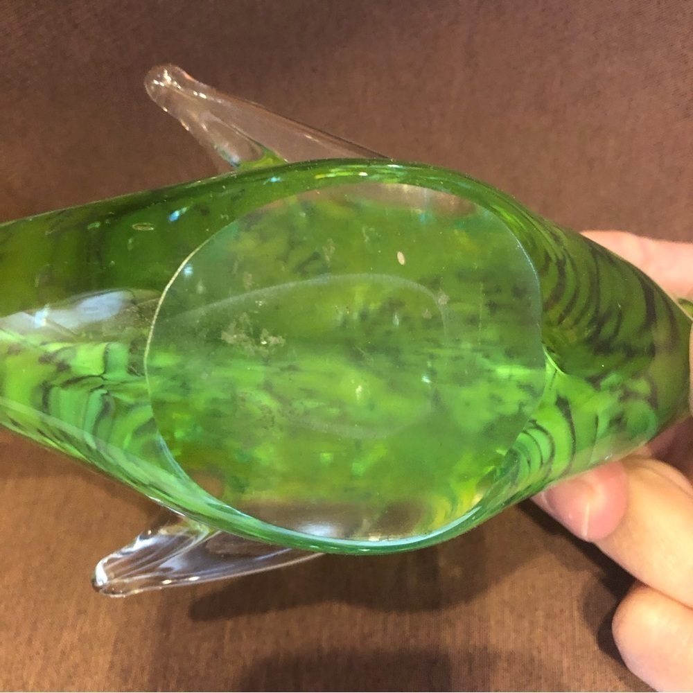 Mid Century Modern Green Art Glass Fish Sculpture / Never used
STUNNING! - Picture 5 of 7